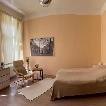 Golden X Cross Apartment